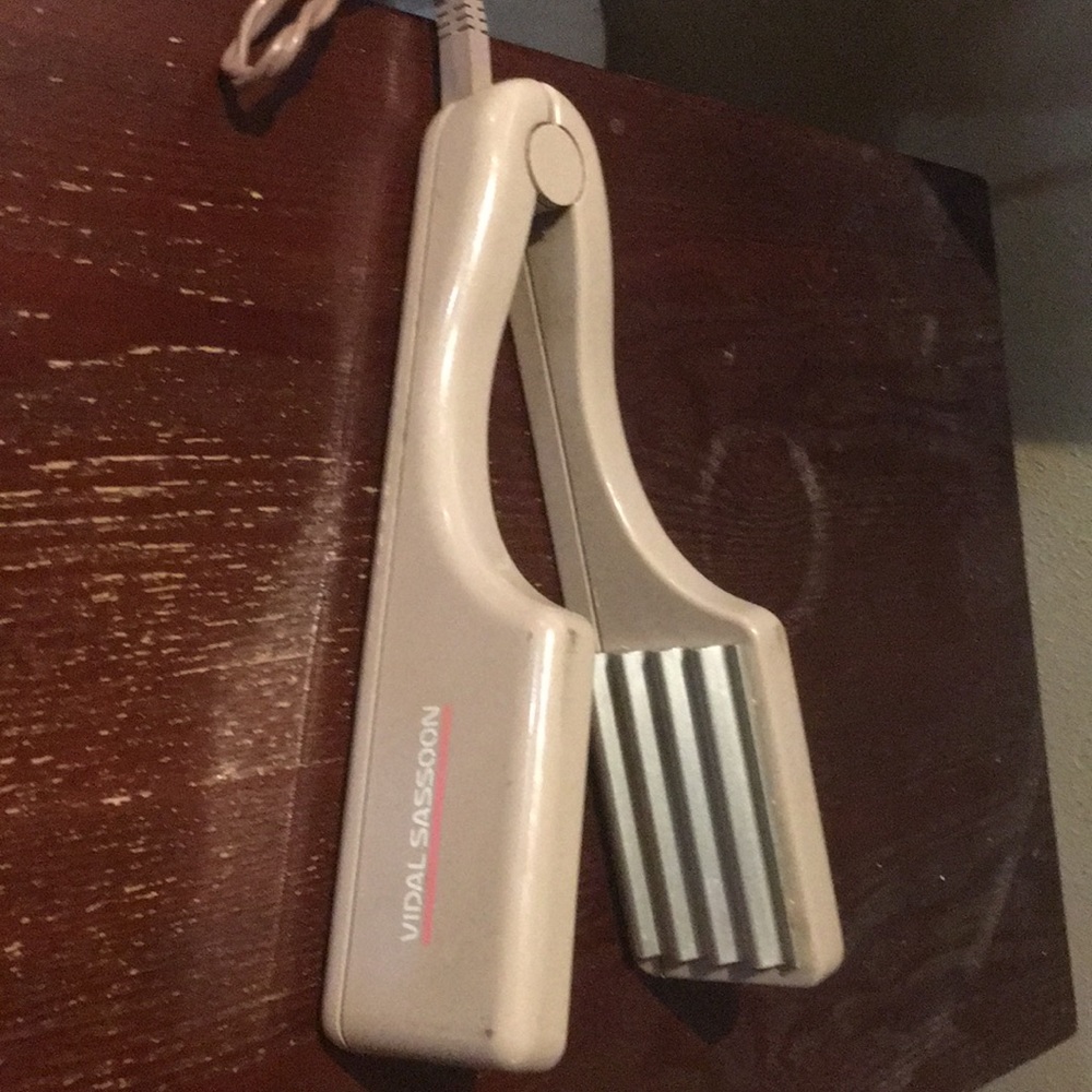 Crimper - Picture 2 of 2